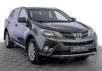 Подержанный автомобиль Toyota RAV4 2013 года (3 фото)