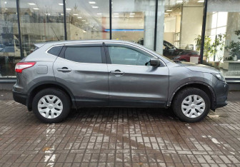 Подержанный автомобиль Nissan Qashqai 2014 года (4 фото)