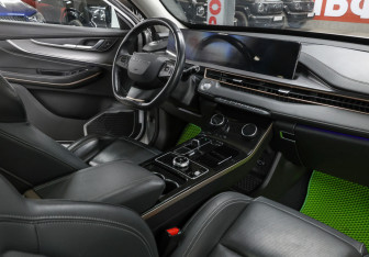Подержанный автомобиль Exeed LX 2022 года (12 фото)