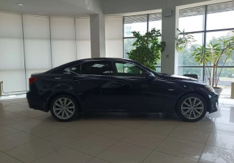Подержанный автомобиль Lexus IS Sedan 2007 года (4 фото)