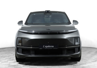 Подержанный автомобиль LiXiang L9 2024 года (2 фото)