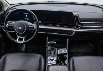 Подержанный автомобиль Kia Sportage 2022 года (13 фото)