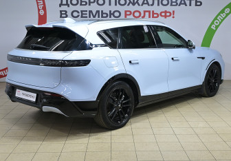 Подержанный автомобиль Voyah Free 2023 года (4 фото)