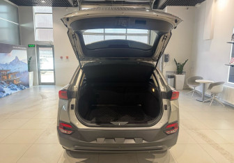 Подержанный автомобиль FAW Bestune T77 2023 года (9 фото)