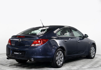 Подержанный автомобиль Opel Insignia Liftback 2010 года (5 фото)
