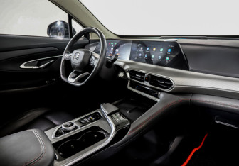 Подержанный автомобиль Changan UNI-T 2023 года (9 фото)