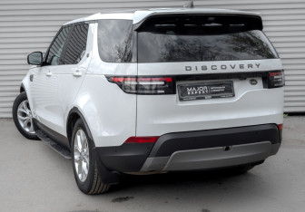 Подержанный автомобиль Land Rover Discovery 2017 года (7 фото)