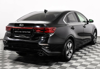 Подержанный автомобиль Kia Cerato Sedan 2021 года (5 фото)