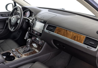 Подержанный автомобиль Volkswagen Touareg 2013 года (13 фото)