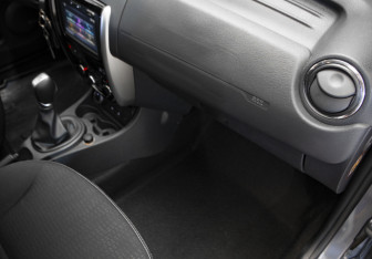 Подержанный автомобиль Nissan Terrano 2019 года (25 фото)