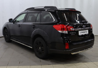 Подержанный автомобиль Subaru Outback Wagon 2014 года (6 фото)