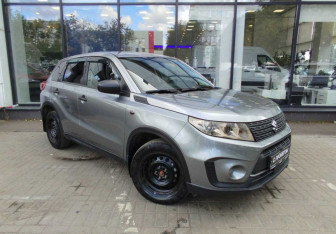 Подержанный автомобиль Suzuki Vitara 2020 года (3 фото)
