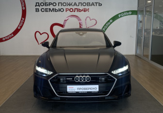 Подержанный автомобиль Audi A7 2021 года (2 фото)