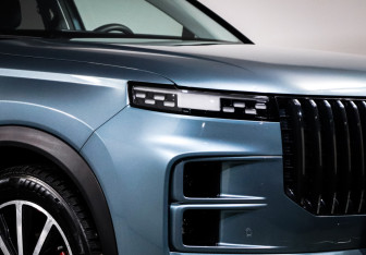 Подержанный автомобиль Jaecoo J7 2024 года (16 фото)