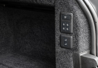 Подержанный автомобиль Land Rover Range Rover 2018 года (27 фото)