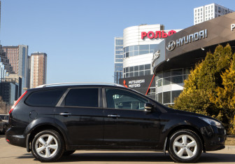 Подержанный автомобиль Ford Focus Wagon 2011 года (3 фото)