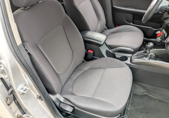 Подержанный автомобиль Kia Cerato Sedan 2012 года (22 фото)