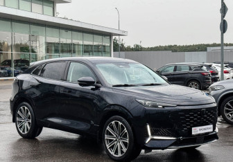 Подержанный автомобиль Changan UNI-K 2024 года (3 фото)
