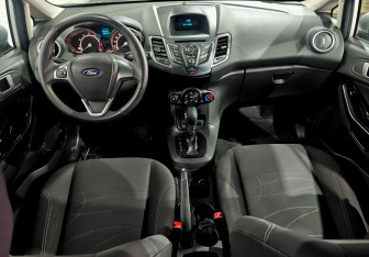 Подержанный автомобиль Ford Fiesta Hatchback 2016 года (9 фото)