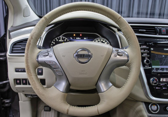 Подержанный автомобиль Nissan Murano Suv 2019 года (17 фото)