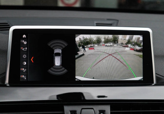 Подержанный автомобиль BMW X1 2020 года (17 фото)
