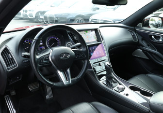 Подержанный автомобиль Infiniti Q60 Coupe 2018 года (13 фото)
