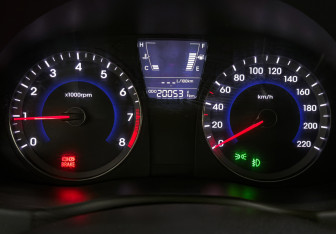 Подержанный автомобиль Hyundai Solaris Sedan 2012 года (19 фото)