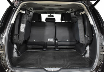 Подержанный автомобиль Toyota Fortuner 2020 года (13 фото)