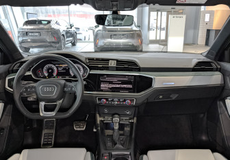 Новый Audi Q3 2025 (10 фото)