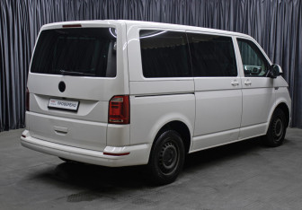 Подержанный автомобиль Volkswagen Caravelle 2019 года (5 фото)