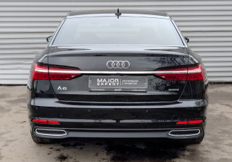 Подержанный автомобиль Audi A6 Sedan 2021 года (6 фото)