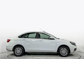 Подержанный автомобиль LADA (ВАЗ) Vesta Sedan 2021 года (4 фото)