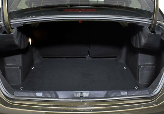 Подержанный автомобиль Citroen C4 Sedan 2015 года (7 фото)