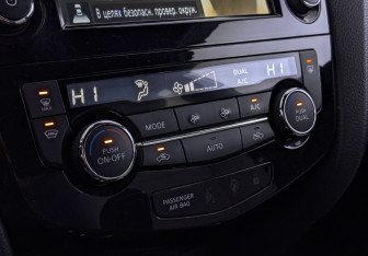 Подержанный автомобиль Nissan Qashqai 2018 года (27 фото)