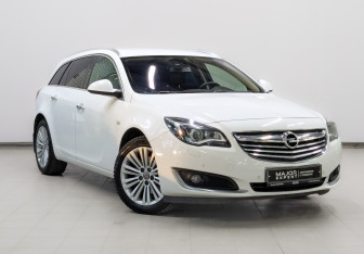 Подержанный автомобиль Opel Insignia Wagon 2014 года (3 фото)