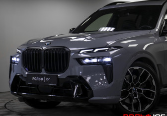 Подержанный автомобиль BMW X7 2024 года (40 фото)