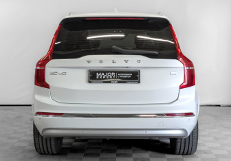 Подержанный автомобиль Volvo XC90 2021 года (6 фото)