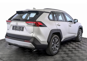 Новый Toyota RAV4 2025 (2 фото)