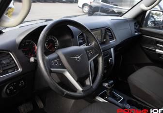 Подержанный автомобиль УАЗ Patriot 2019 года (10 фото)