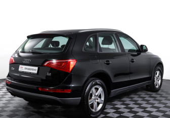 Подержанный автомобиль Audi Q5 2012 года (5 фото)