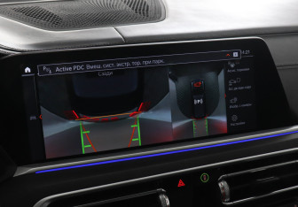 Подержанный автомобиль BMW X7 2021 года (18 фото)