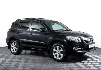 Подержанный автомобиль Toyota RAV4 2011 года (3 фото)