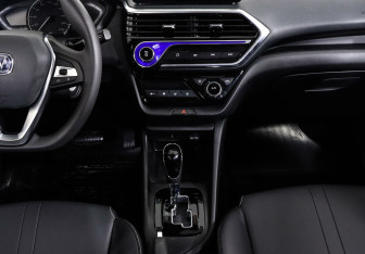 Подержанный автомобиль Changan Alsvin 2023 года (7 фото)