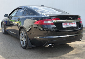 Подержанный автомобиль Jaguar XF Sedan 2009 года (7 фото)