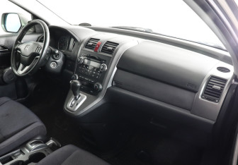 Подержанный автомобиль Honda CR-V 2008 года (6 фото)