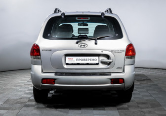 Подержанный автомобиль Hyundai Santa Fe 2008 года (6 фото)