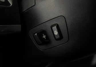 Подержанный автомобиль BMW X5 2015 года (19 фото)