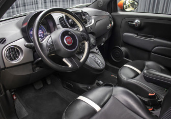 Подержанный автомобиль Fiat 500 Hatchback 2017 года (16 фото)