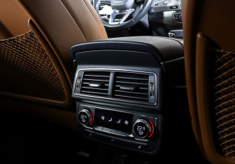 Подержанный автомобиль Audi Q7 2018 года (18 фото)