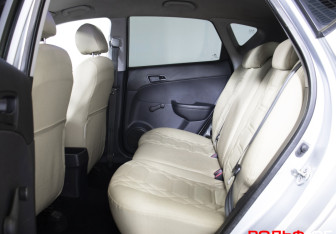 Подержанный автомобиль Hyundai i30 Hatchback 2010 года (10 фото)